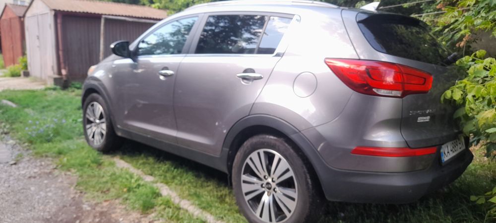 Продам Kia Sportage LX,  2.4,  2014 г.в.