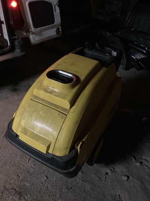 Автомийка високого тиску  професійна   KARCHER керхер
