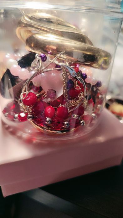 Walentynkowe love- biżuteria w słoiczku