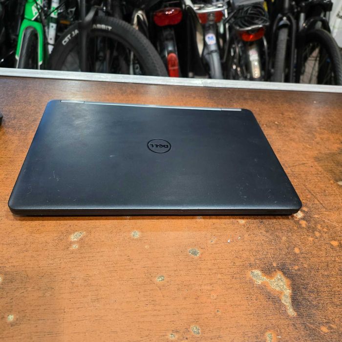 Laptop Dell E7270