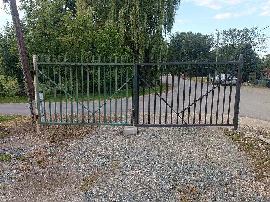 Brama metalowa masywna duża