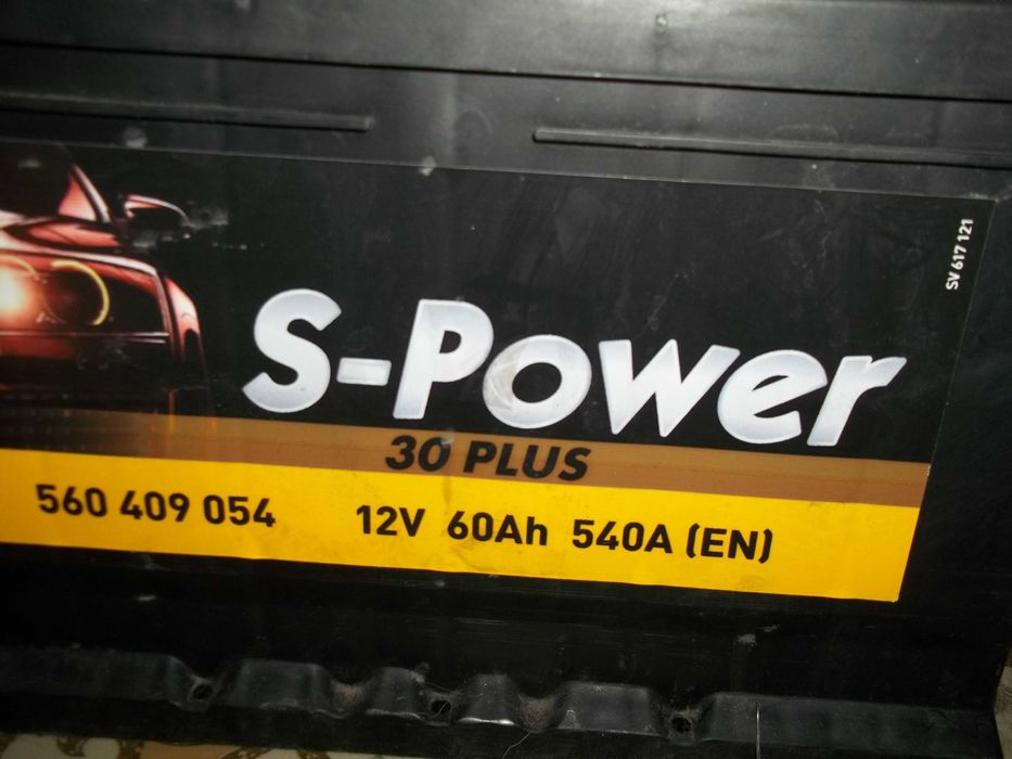 аккумулятор авто 60А (62А (12.9 вольт в спокойном