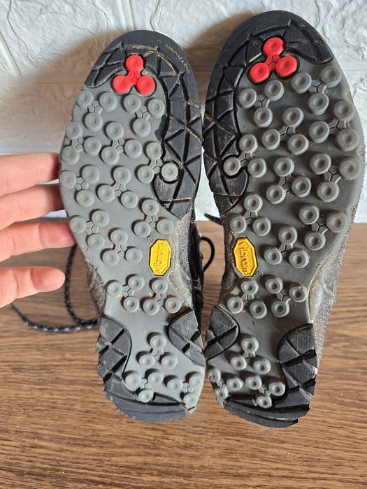 Кросівки Salewa Firetail на gore-tex