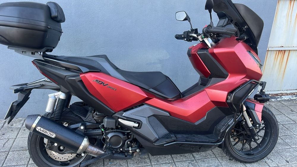 Honda  ADV  350  Top