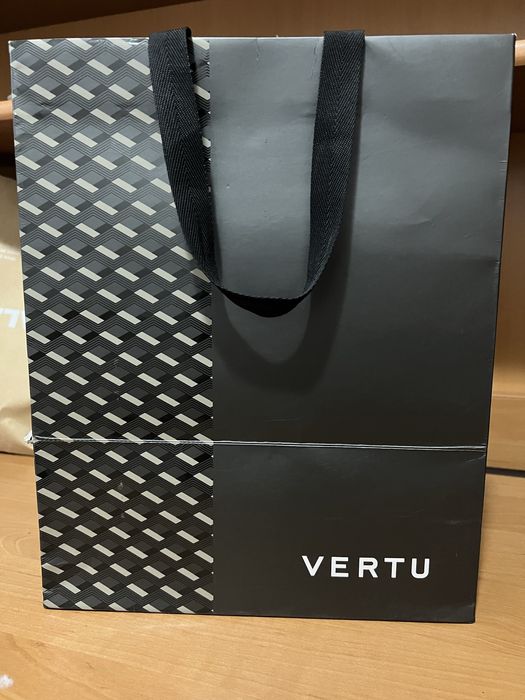 Телефон Vertu б/у