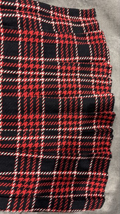 Тепла плісована міді спідниця з вовною