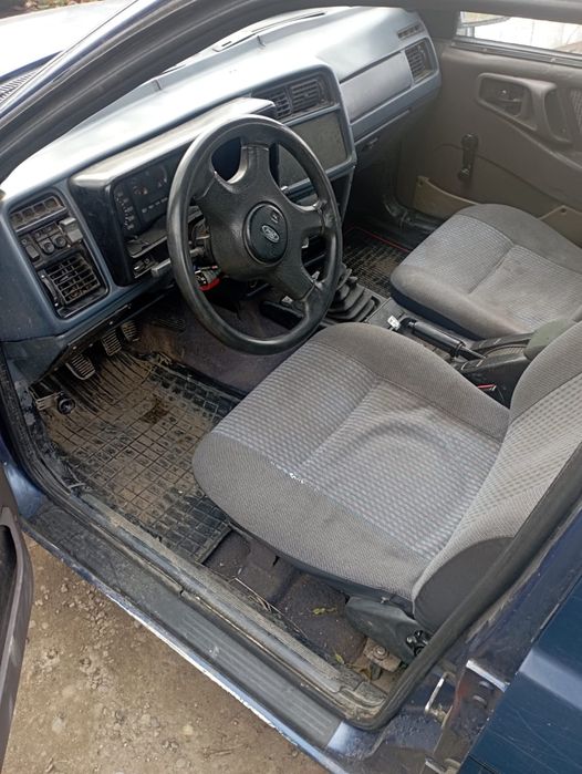 Ford Sierra 1.6 газ бензин на ходу