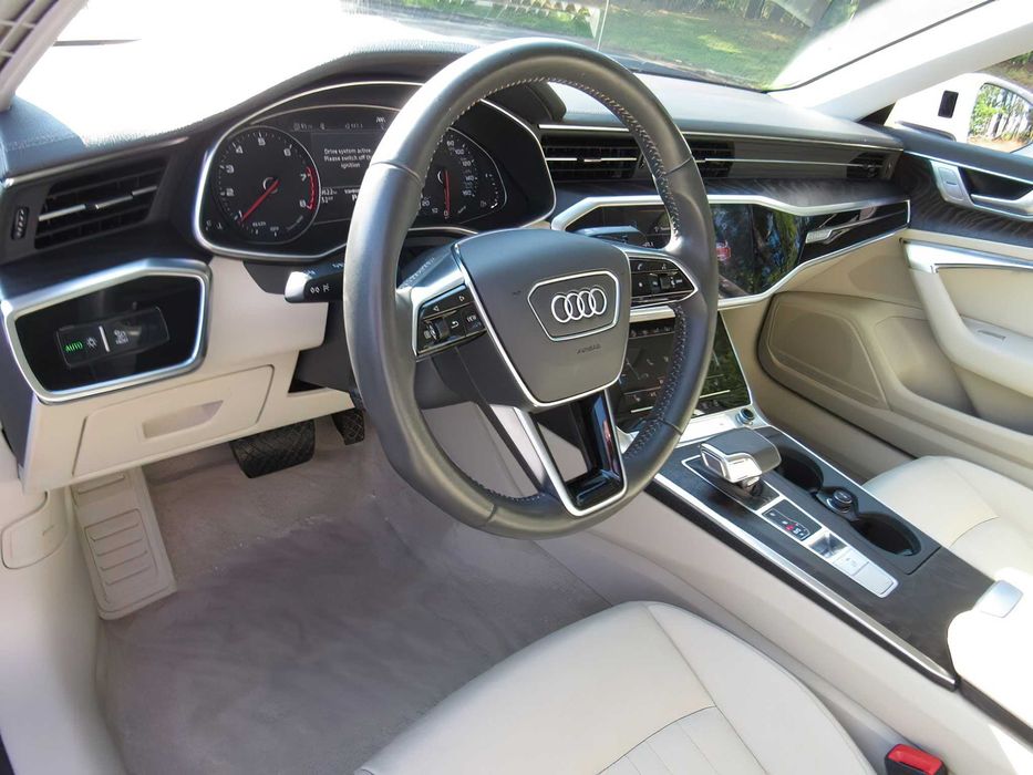 Audi A6      2020