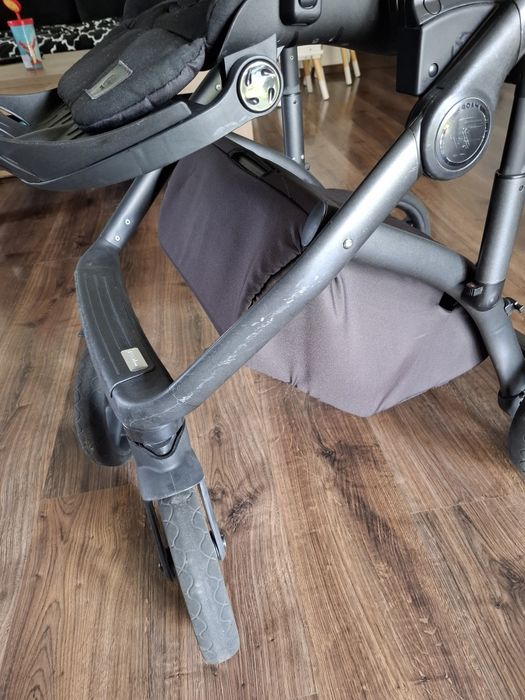 Piekny wózek 2 w 1