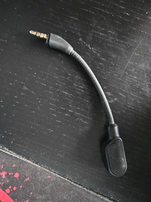 HyperX Cloud III Preto – Excelente Estado, Funcionamento Perfeito