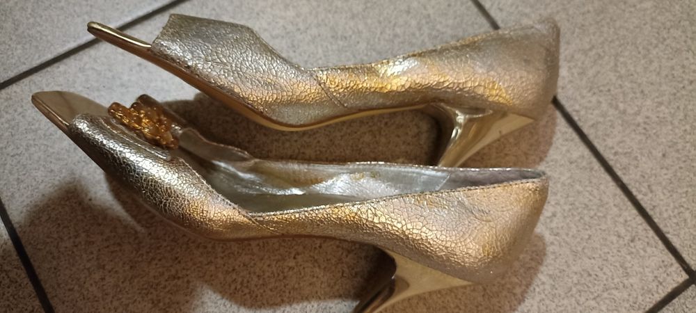 Босоножки женские 36р