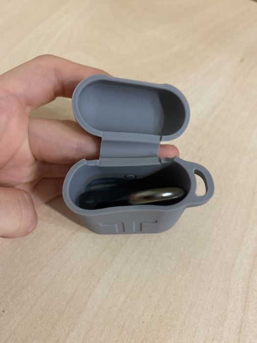Новий силіконовий сірий чохол чехол на аірподс airpods 1/2