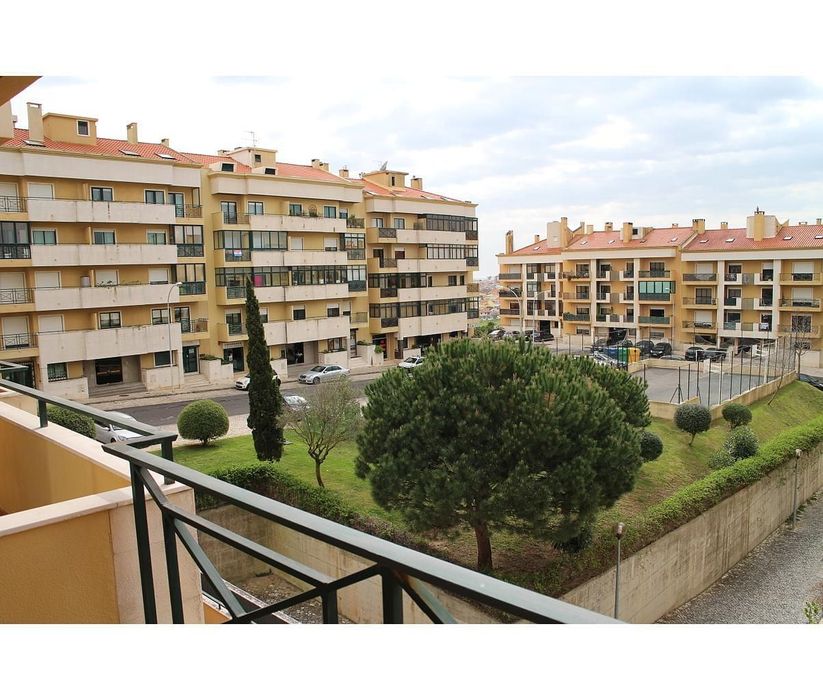 Apartamento T2 com estacionamento, Carcavelos, Cascais