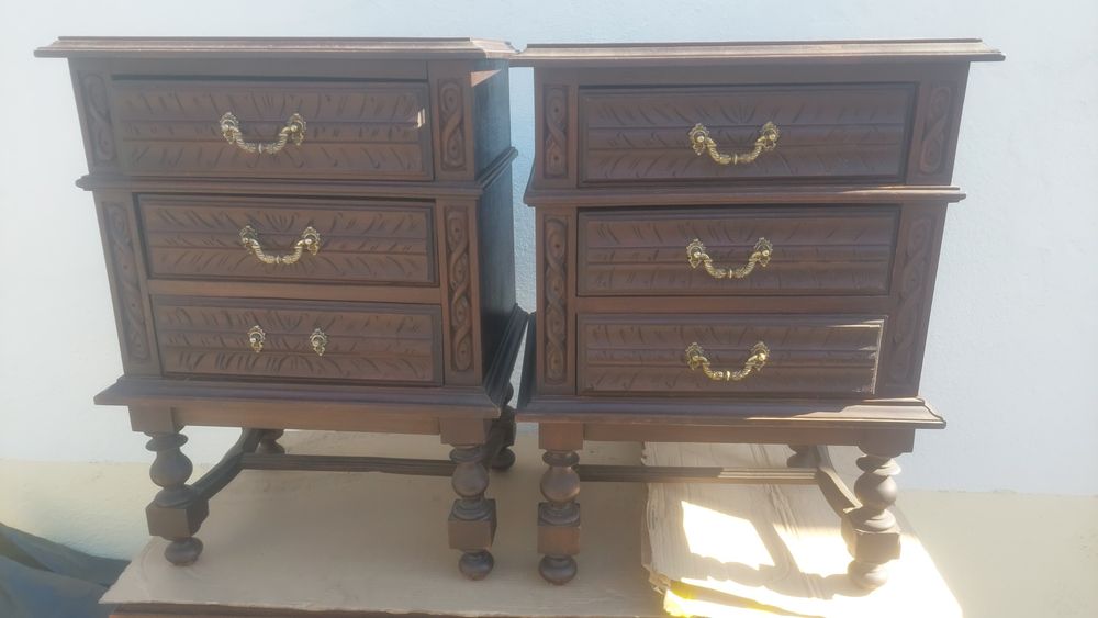 Comoda e mesas de cabeceiras