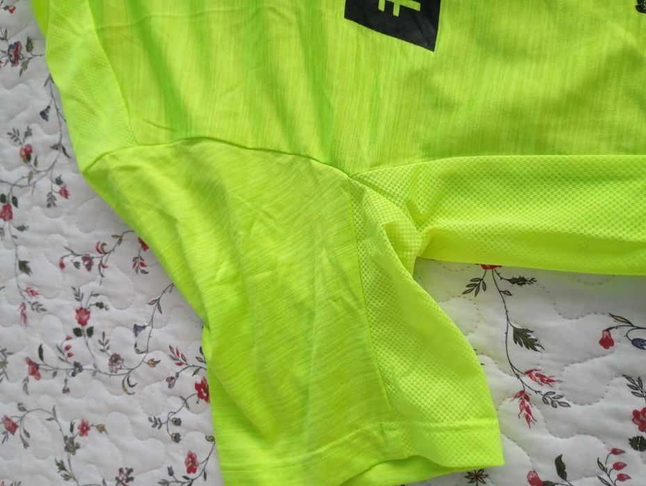 Camisola desportiva