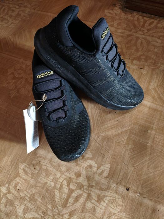 Кросівки жіночі Adidas