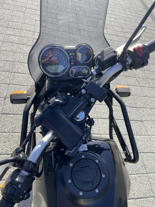 Royal Endfield 411  - COMO NOVA