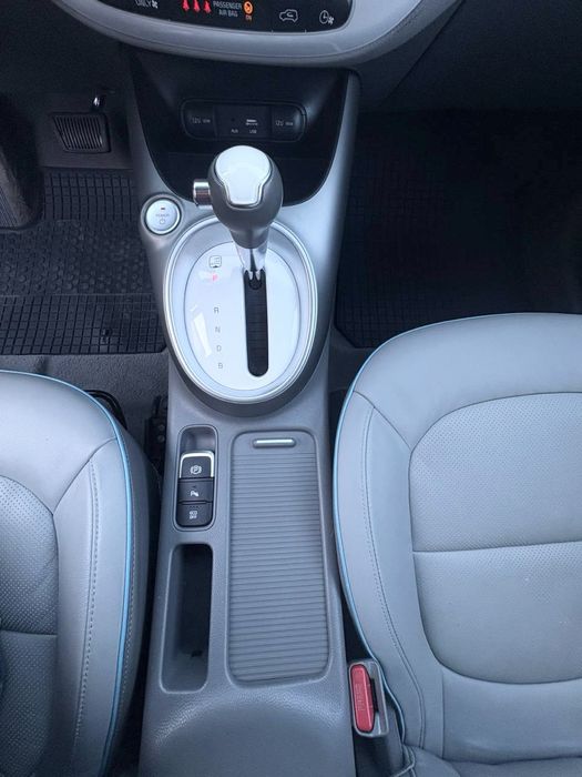 Продам електро KIA SOUL  EV