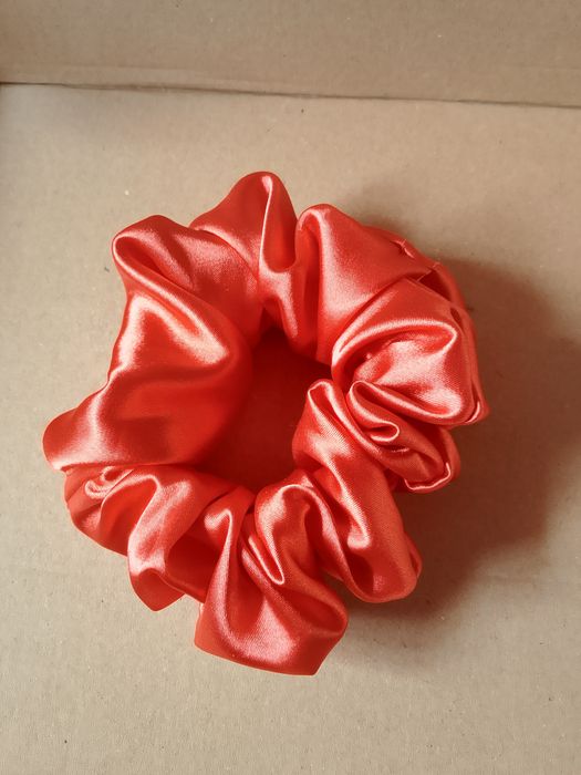 Piękna gumka Scrunchie
