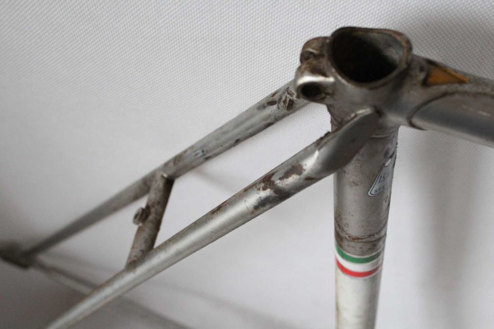 LEKKA rama szosowa monta ishiwata 022 frameset lata 70' stal cz9