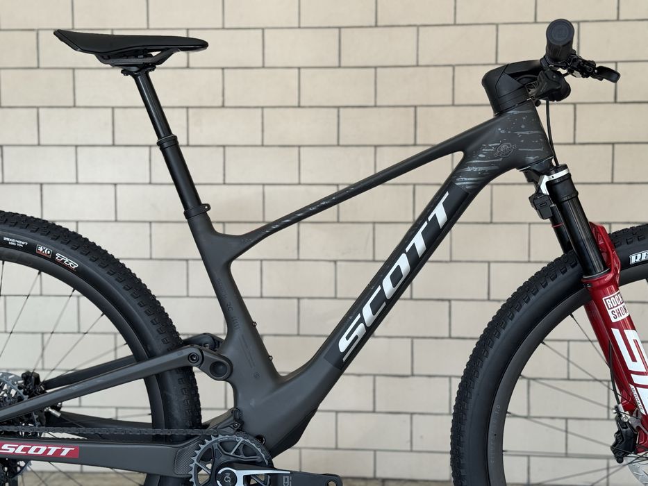 Nova Scott Spark RC WC Carbon black