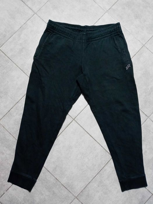 Męskie bawełniane spodnie dresowe joggery Superdry - L