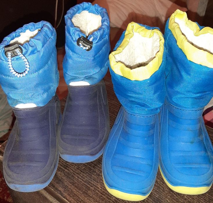 Непромокаючі резинові чоботи з утепленням