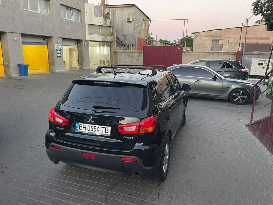 Mitsubishi ASX  2011 року