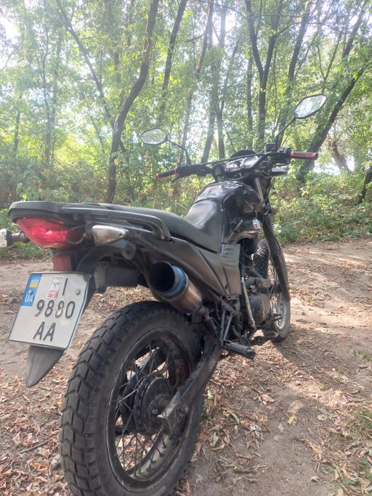 Продам мотоцикл Loncin pruss 200