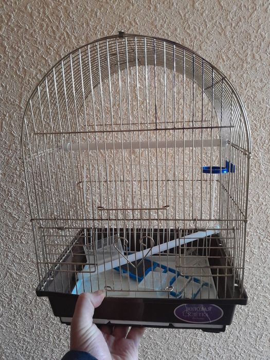 Продам клітку для папуги