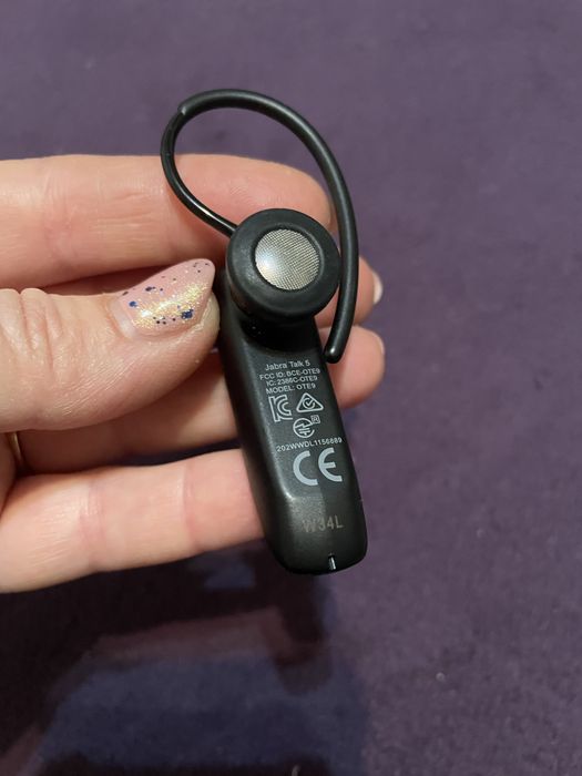 Продам моногарнітура Jabra Talk 5 чорного кольору.