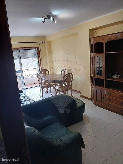 Apartamento T2 para arrendamento