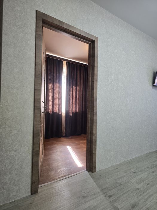 Погодинно  і подобово 2-х кім  р-н зал вокзал