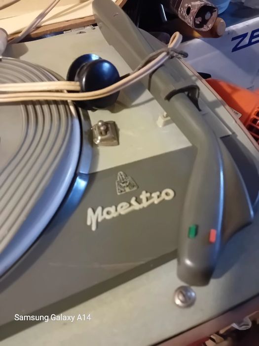 Gramofon Maestro Fonika stary lata 60