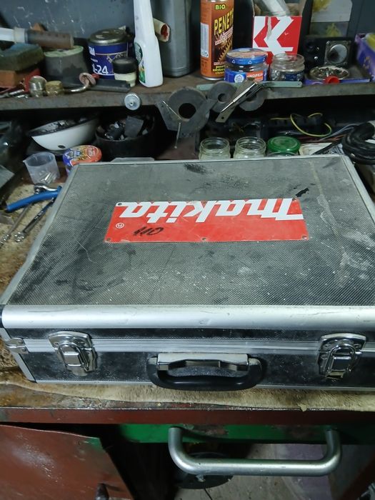 MAKITA HR 23 00  б.у