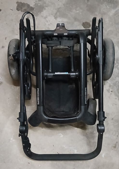 Carrinho bebé 3 em 1