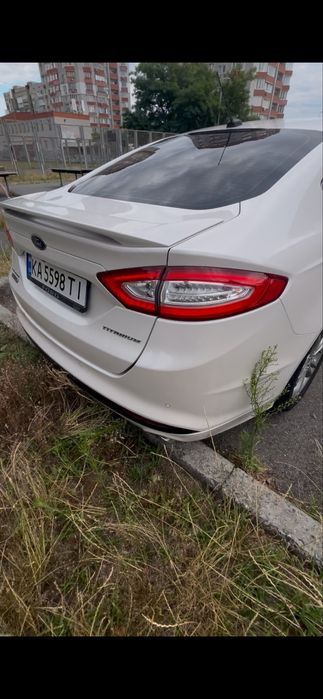 Ford Fusion розетка + гибрид + титаниум