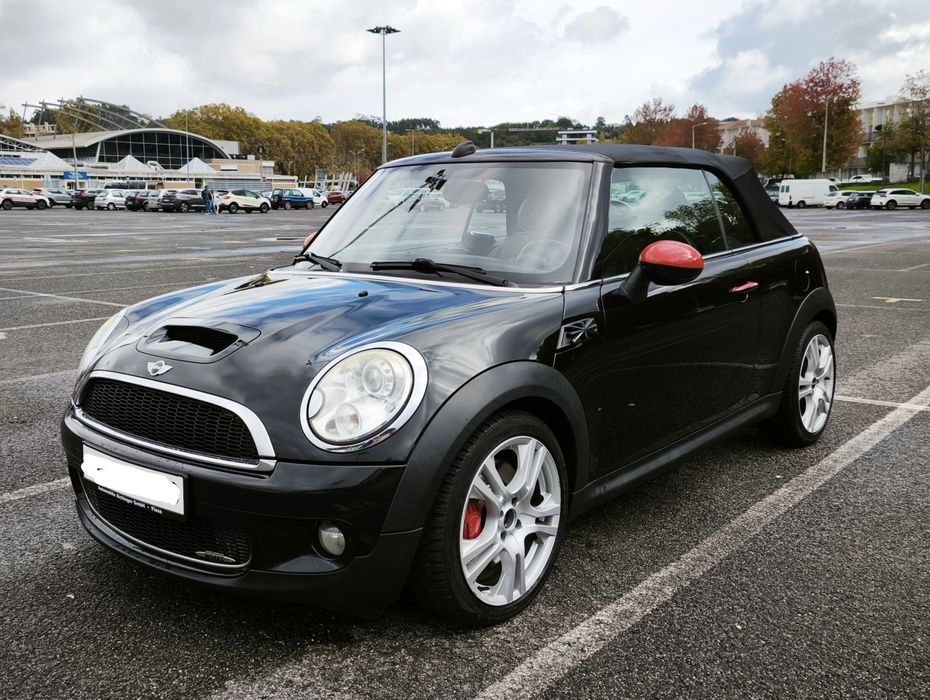 Mini cabrio JCW  211 cv