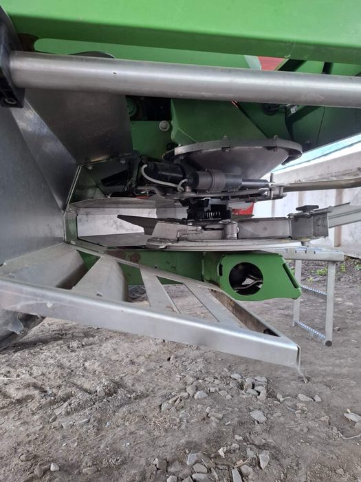 Розкидач Amazone ZG-TS 8200 Hydro 2018