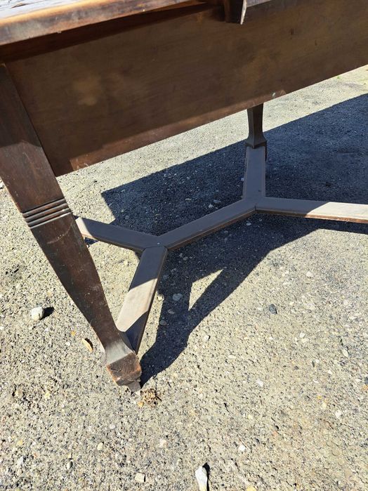 Stary stół drewniany