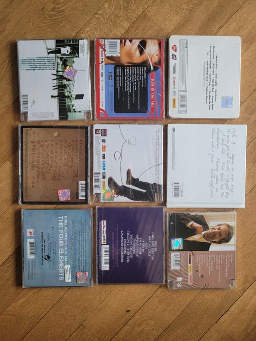 Płyty CD zafoliowane nieużywane