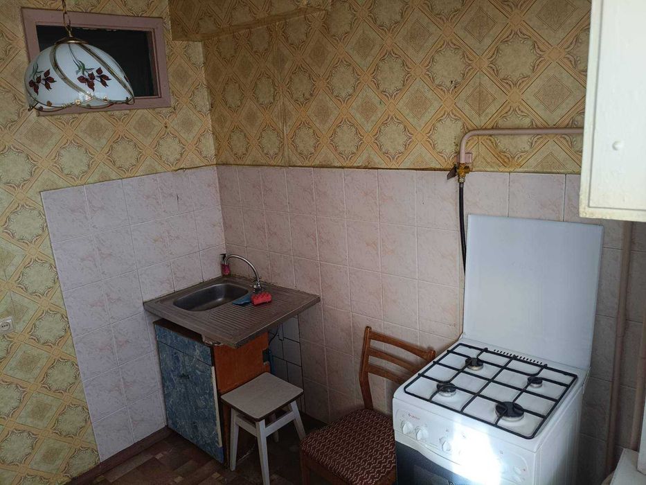 44589 Продаж 1 , простий стаан , середній поверх