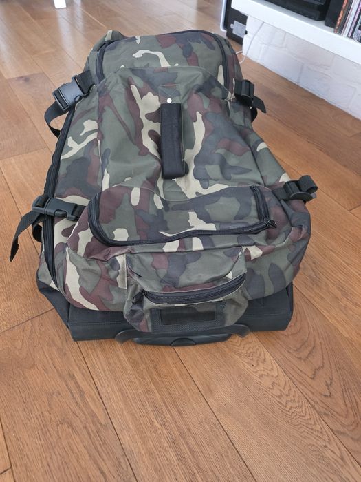 Torba na kółkach, Duza