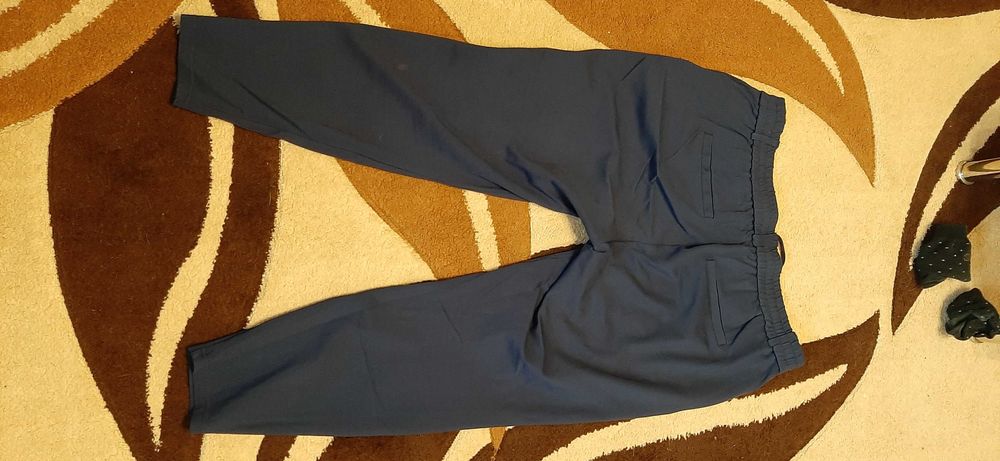 Sprzedam spodnie r.44