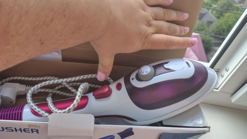 Відпарювач дорожній, парова праска