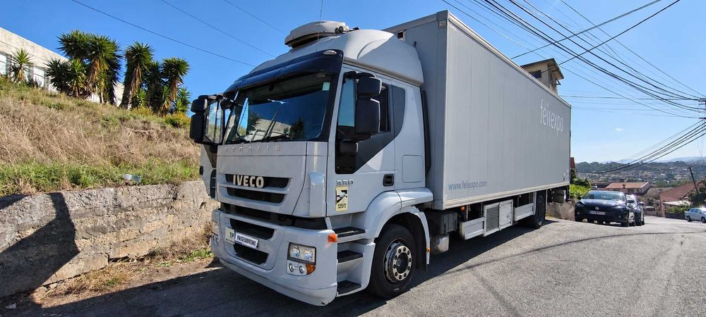 IVECO STRALIS 330 (Usado em bom estado)