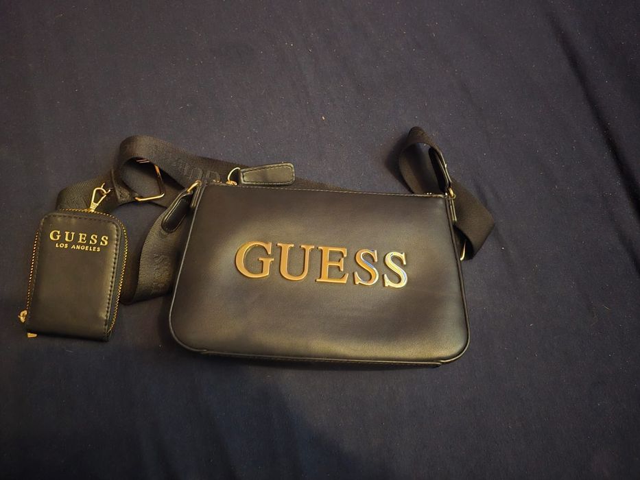 Listonoszka Guess