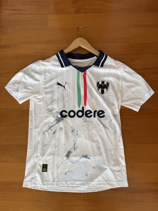 Camisola Monterrey com personalização do Sergio Ramos