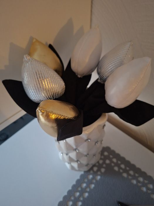 Tulipany szyte glamour