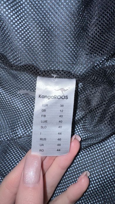 Гірськолижна куртка в розмірі S/M